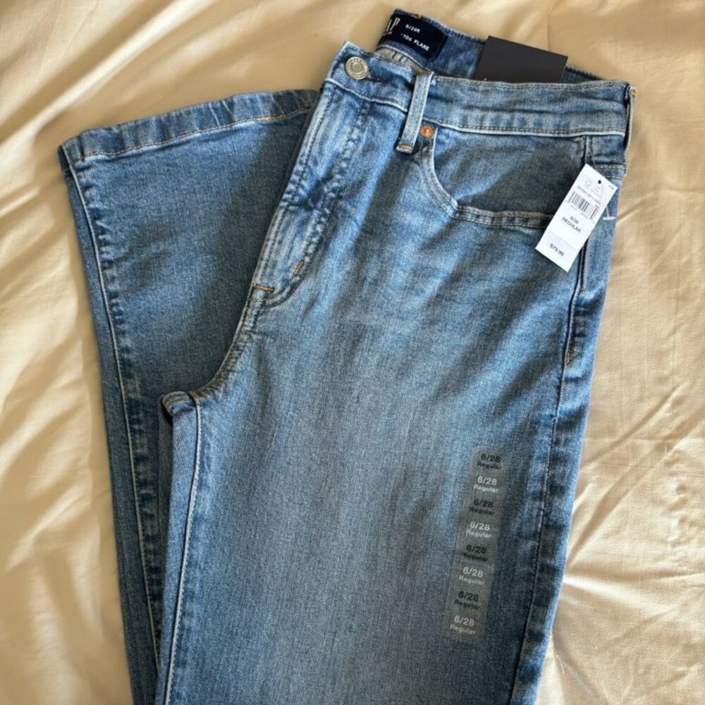 NWT GAP '70s Flare Jeans